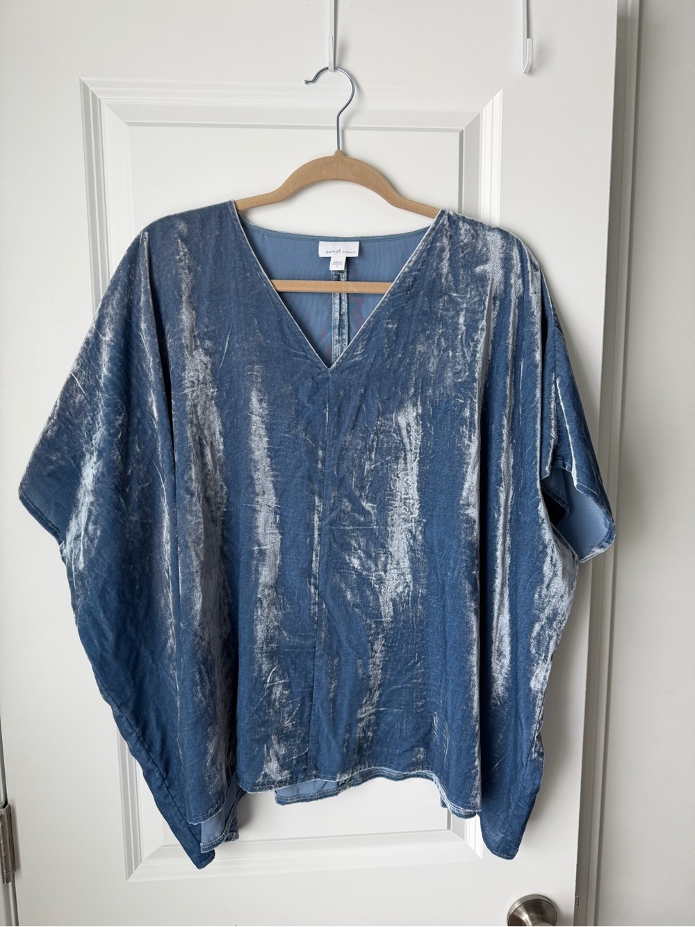 Crushed Velvet V-Neck Women's Top - Blue
